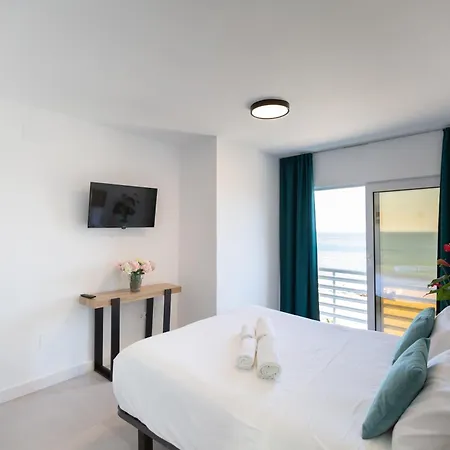 Mediterráneo Hotel *