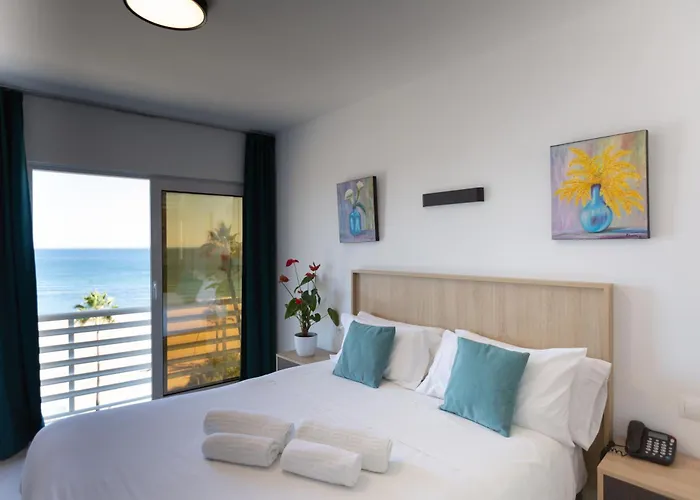 Mediterraneo By Croma מלון אסטפונה