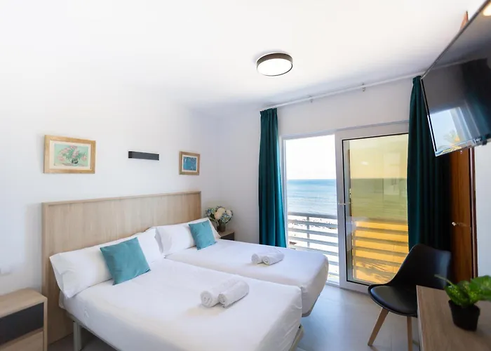 Mediterraneo By Croma מלון