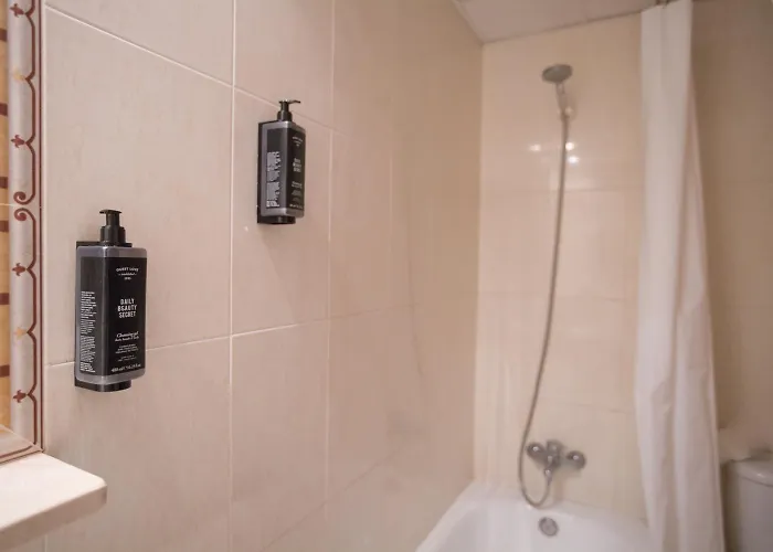 Mediterraneo By Croma מלון